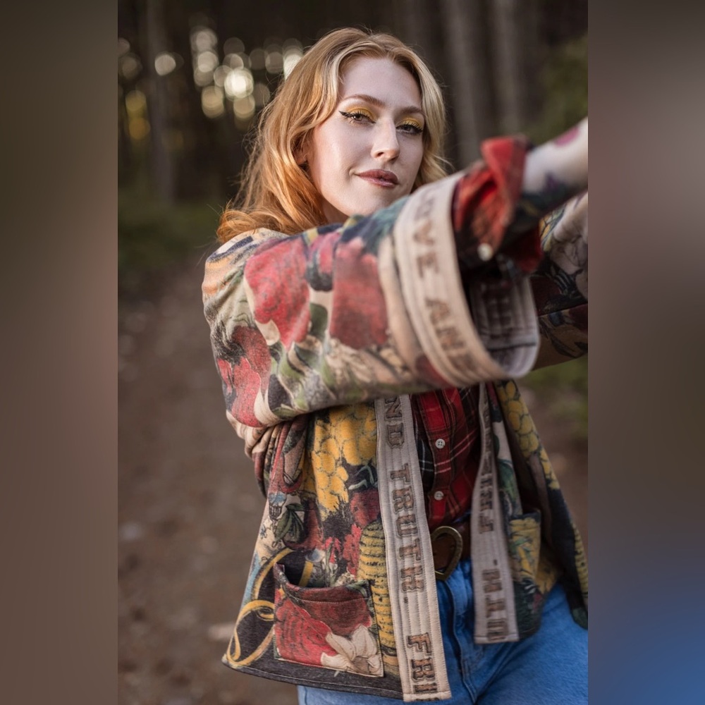 ⭐️Market of Stars Friendship Love & Truth Cropped Cottage Fleece Cardigan Jacket - Picture 5 of 16